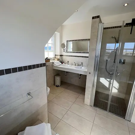 Neu-friesenhaus-inselherz-og-wohnung * Sylt